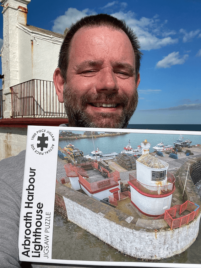 Arbroath Harbour Lighthouse. 1000 piece jigsaw puzzle